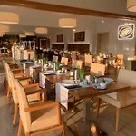 Hotel-restaurant Goldenstedt 3* دلمنهورست
