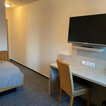 酒店 高德斯特德特餐厅-酒店 德尔门霍斯特