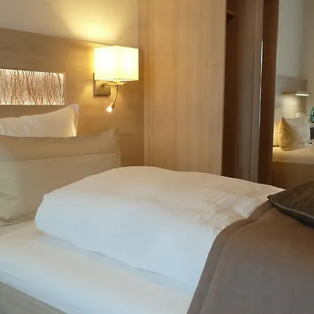 Hotel-restaurant Goldenstedt ホテル 3*